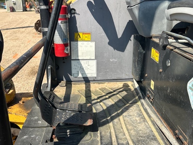 2012-caterpillar-305e-cr-image-67