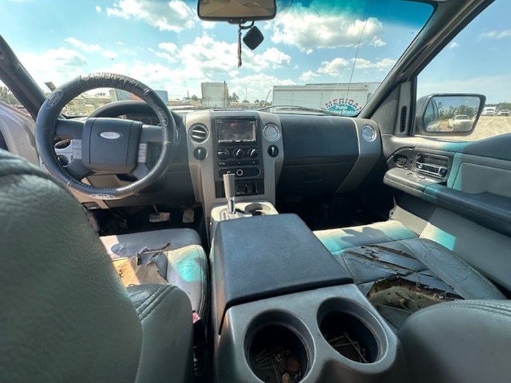 2004-ford-f150-image-31