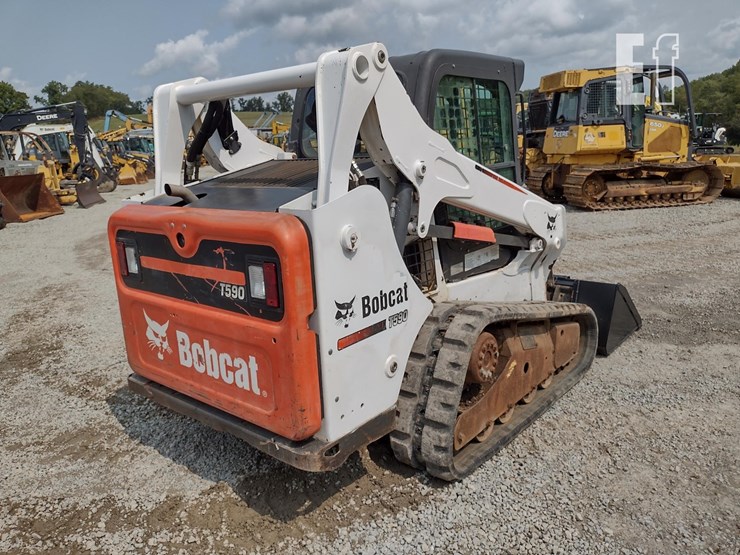 2014-bobcat-t590-image-41