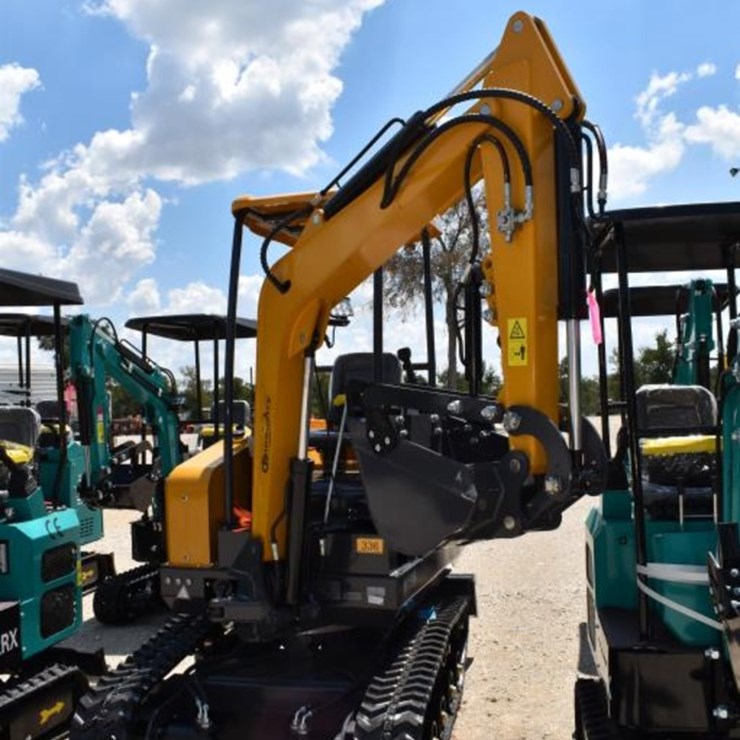 MX50R MINI EXCAVATOR (SERIAL # MX50R2025J0000269) (K)