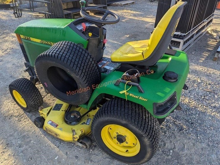 john-deere-425-image-10