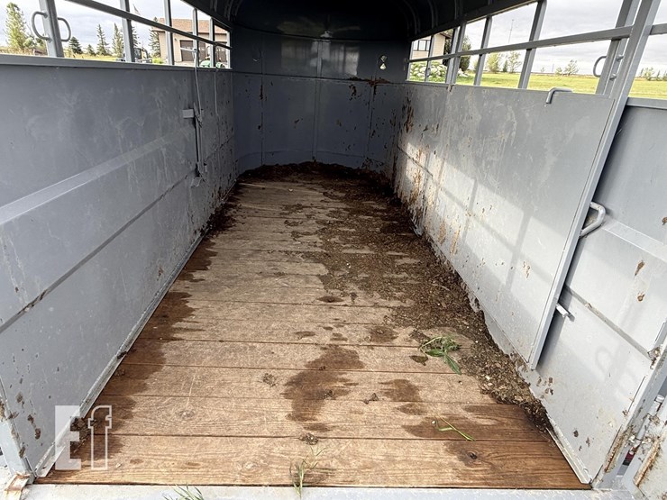 16ft-bumper-pull-stock-trailer-image-10