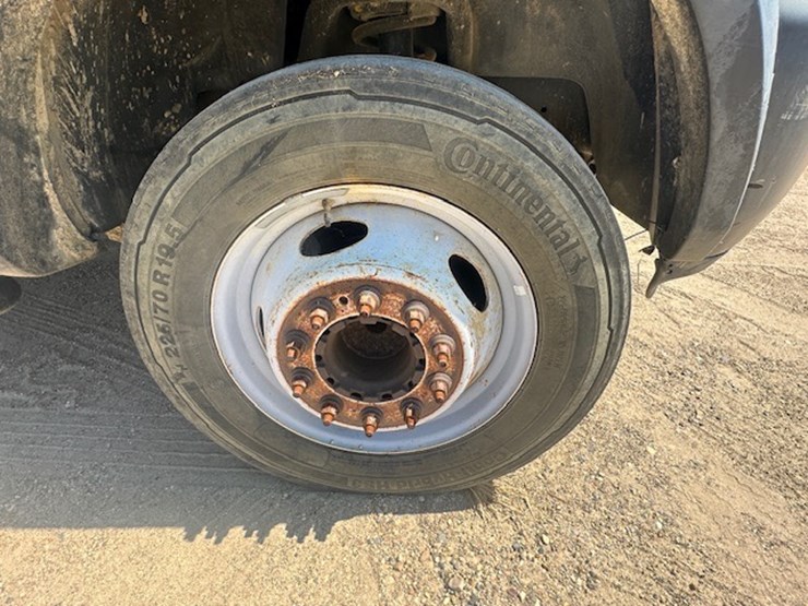dodge-ram-5500-image-25