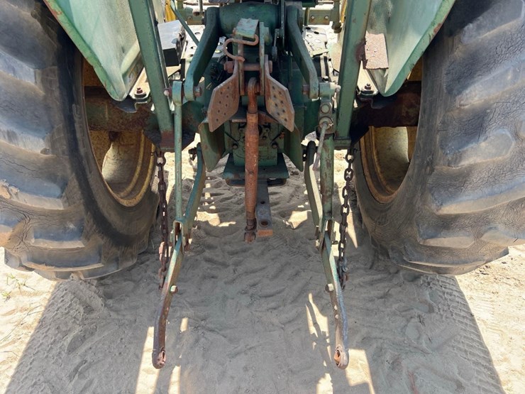 john-deere-1050-image-14
