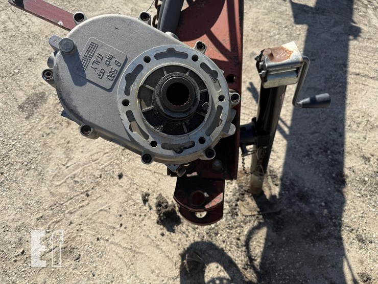 new-holland-1475-image-32