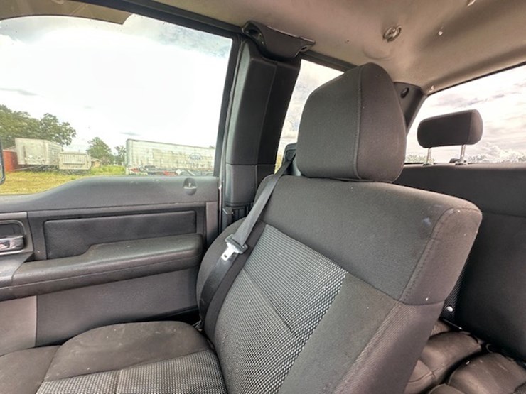 2004-ford-f150-image-39