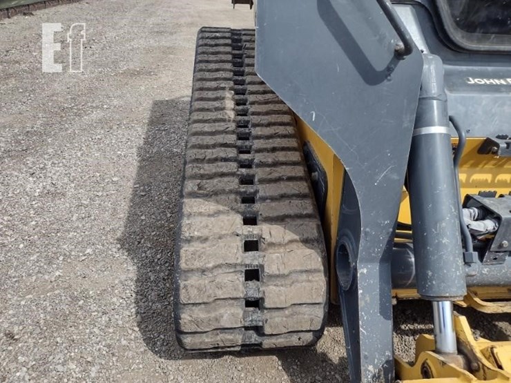 2023-deere-331g-image-34