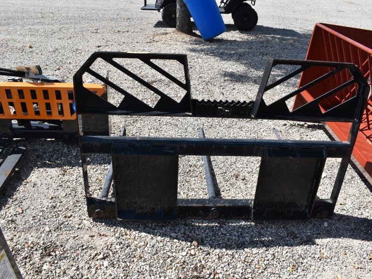 skid-steer-3-spear-hay-spear-image-2
