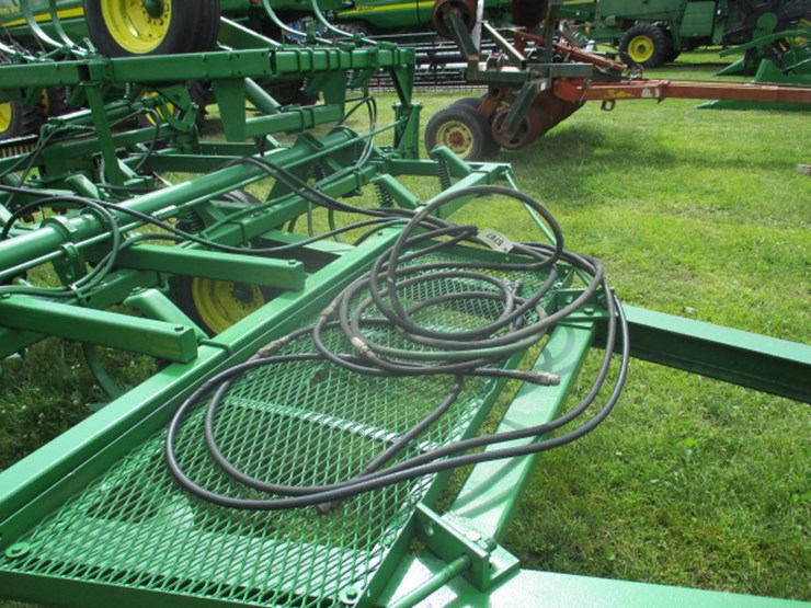 john-deere-1100-image-8