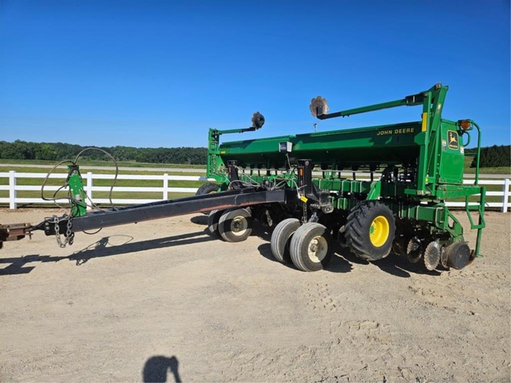 john-deere-1530-image-2