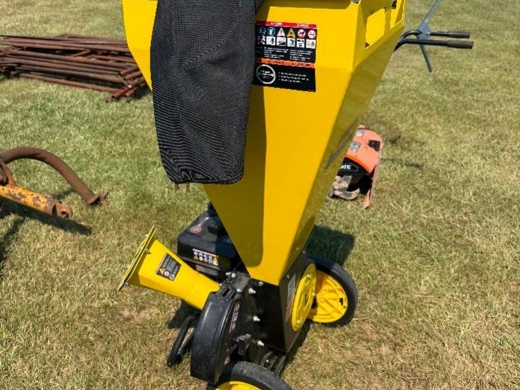 champion-3"-chipper-(224cc-motor)-image-5