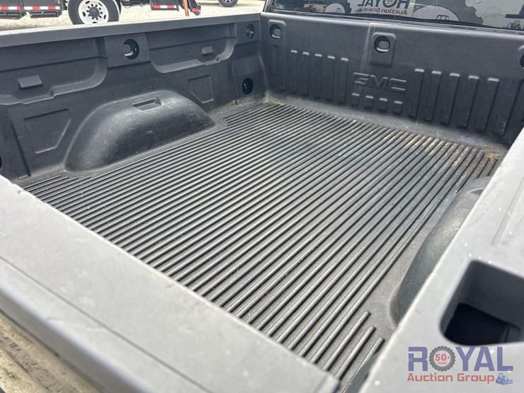 2017-gmc-sierra-1500-image-24