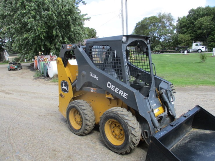 deere-318g-image-17