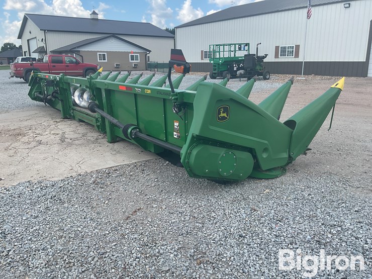 2020-john-deere-c12r-image-7