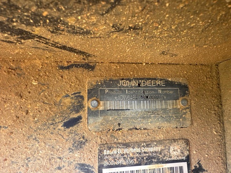 2010-deere-648h-image-18