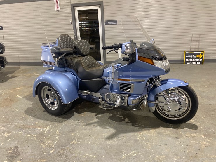 #117-•-1990-honda-goldwing-trike,-gl1500-image-1
