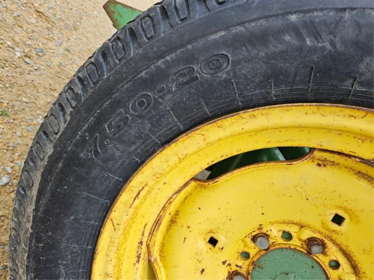 john-deere-8300-image-30