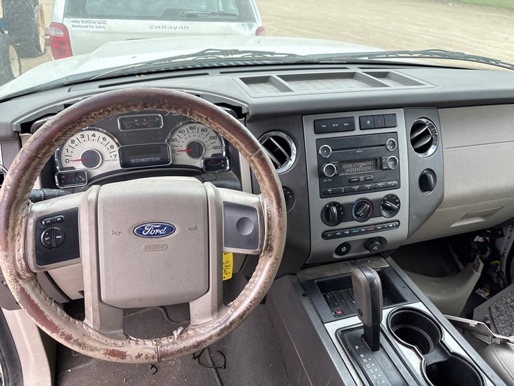 2008-ford-expedition-xlt-image-10