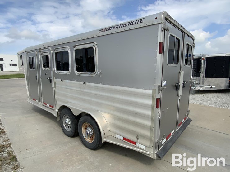 2015-featherlite-8541-image-7