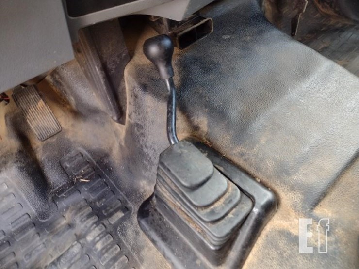 2012-ford-f550-image-9