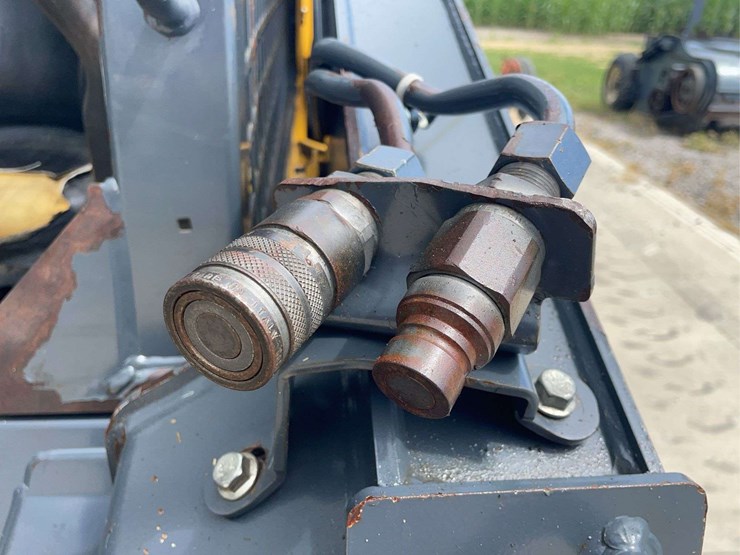 deere-314g-image-28