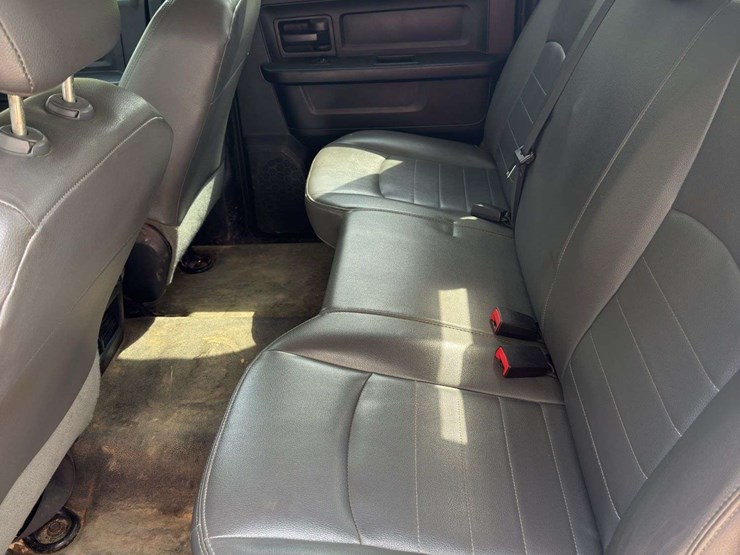 2017-dodge-ram-3500-image-22
