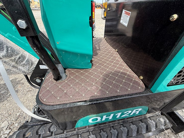 #220-•-#26486-•-unused-cfg-qh12r-mini-excavator-qh12r202507060556-image-28
