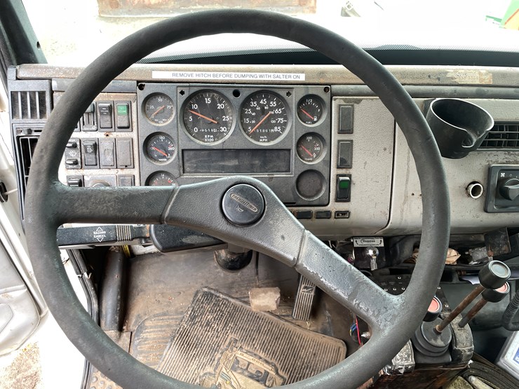 #9859-•-2000-freightliner-single-axle-utility-dump-truck(has-wi-salvage-title)-image-35