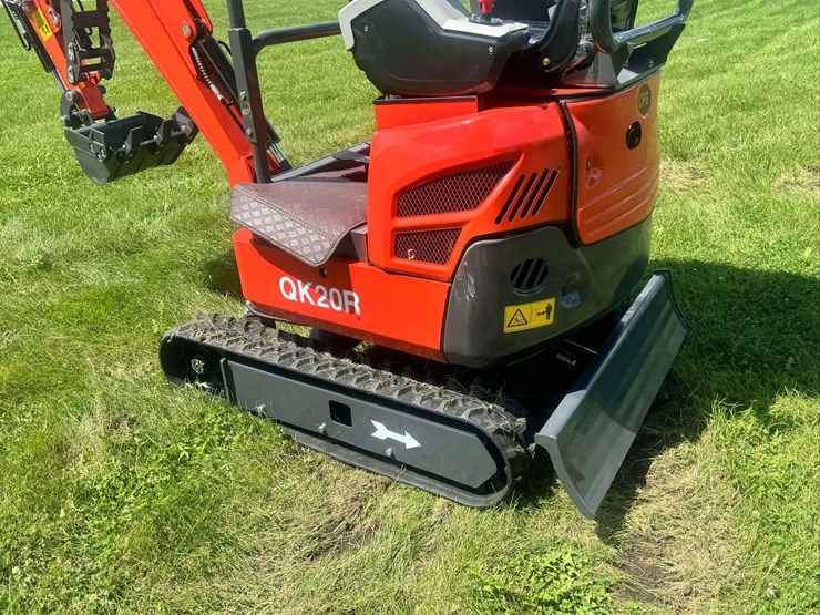 2025-industrial-qk20r-mini-excavator-...-unused-image-2