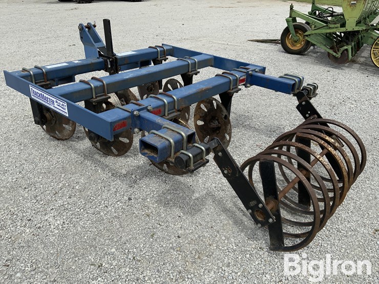 blu-jet-track-master-image-7