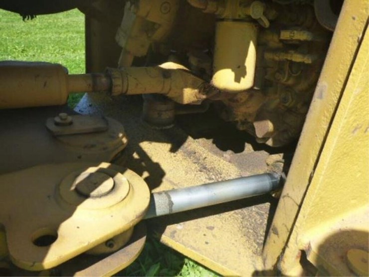 caterpillar-930k-image-38