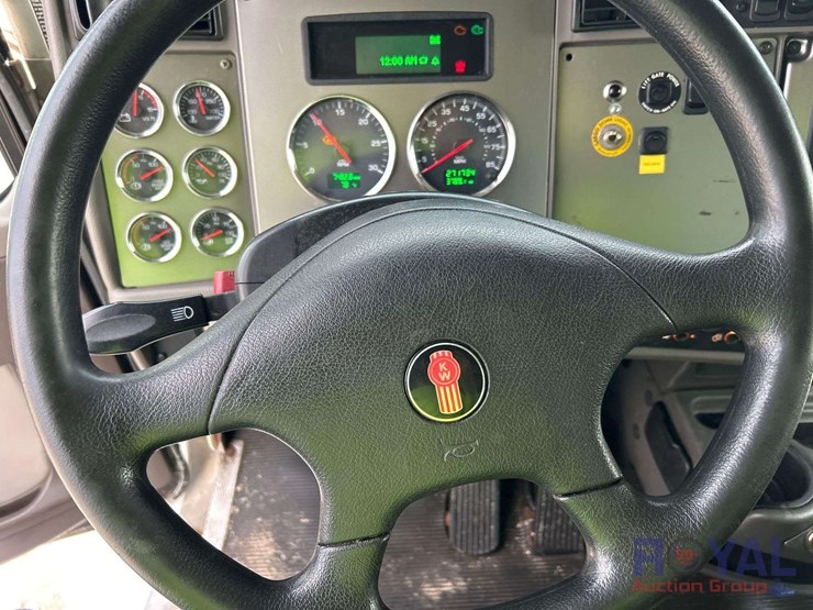 2015-kenworth-t270-image-13