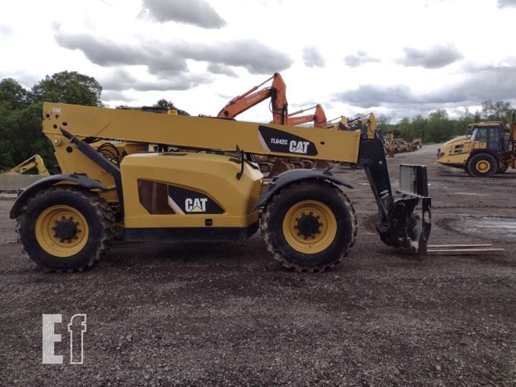 2013-caterpillar-tl642c-image-3