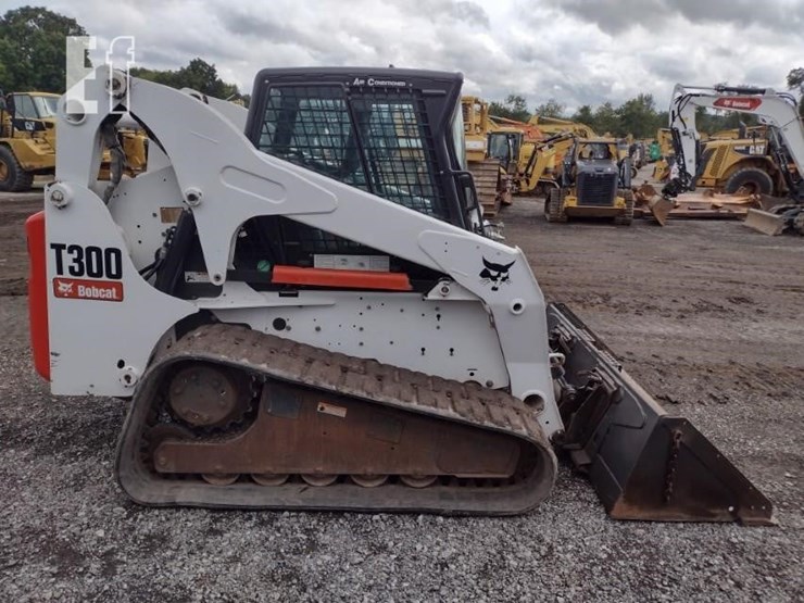 2007-bobcat-t300-image-3