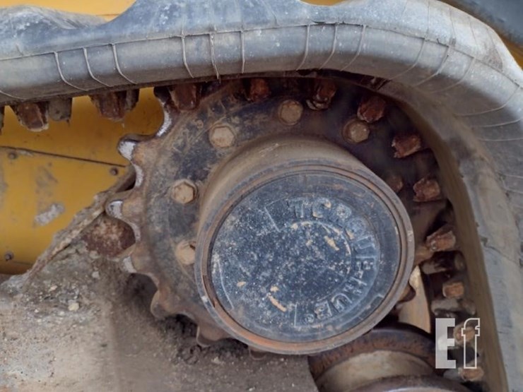2015-deere-329e-image-20