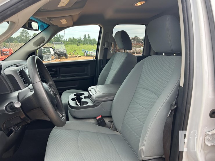 2018-dodge-1500-image-13