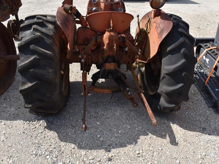 long-bmc-tractor-(parts)-(not-running)-(serial-#-25p-1-300565-4401)-(nk)-image-6