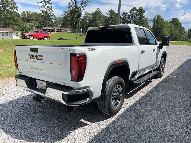 2022-gmc-2500-image-12