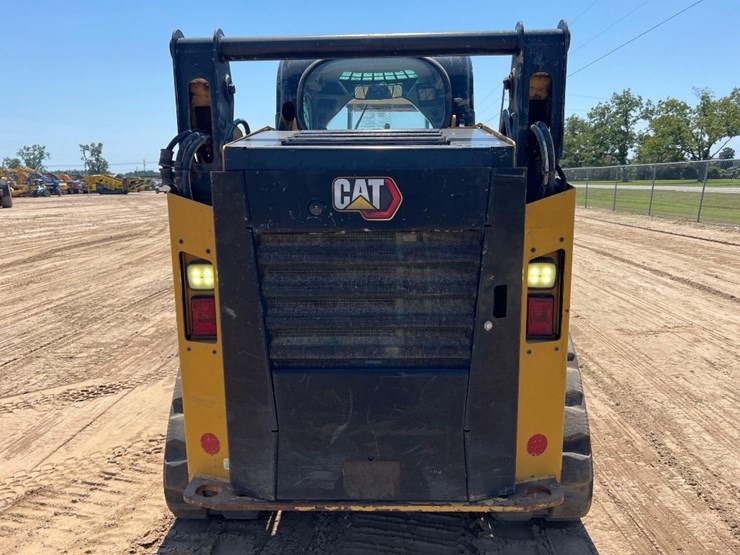 2022-caterpillar-259d3-image-3