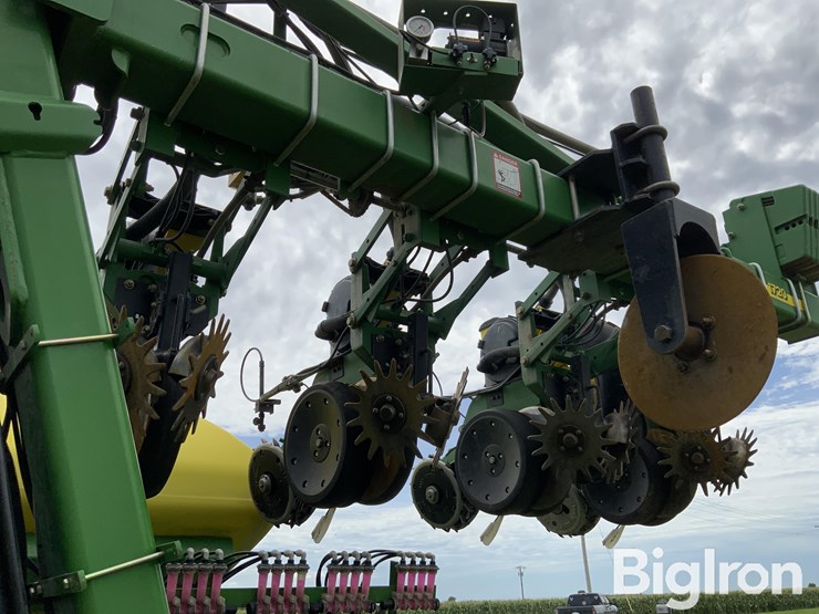 2009-john-deere-1720-ccs-image-15