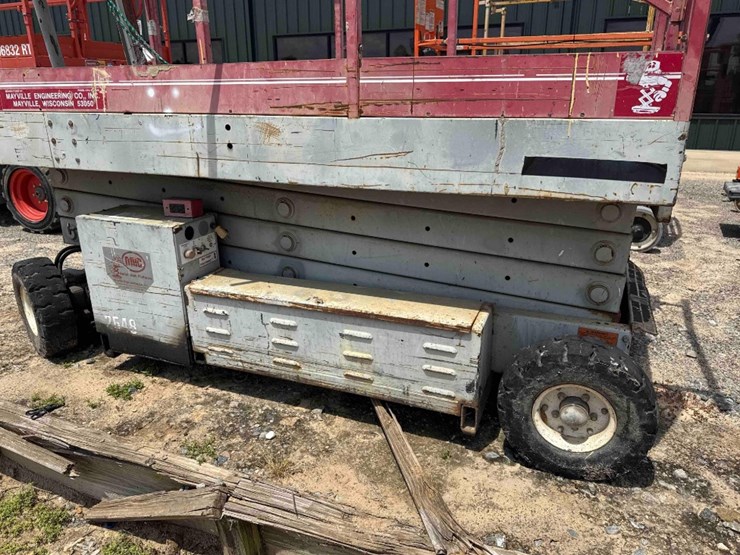 1996-mec-2548-electric-manlift-image-8