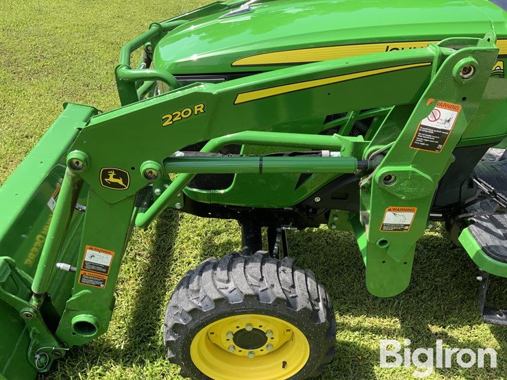 2023-john-deere-2032r-image-18