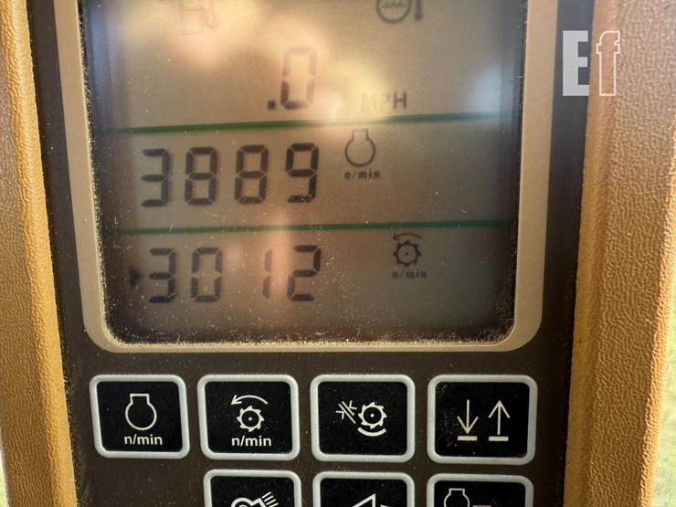 2006-john-deere-9760-sts-image-39