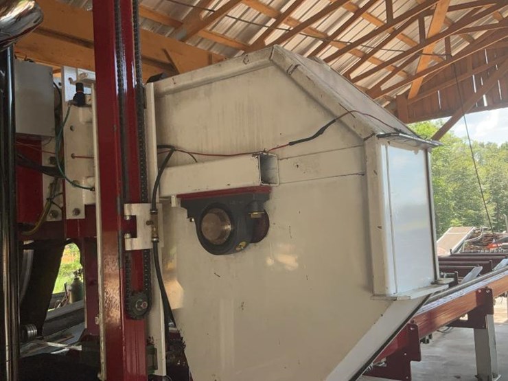 2022-john-deere-80-image-63