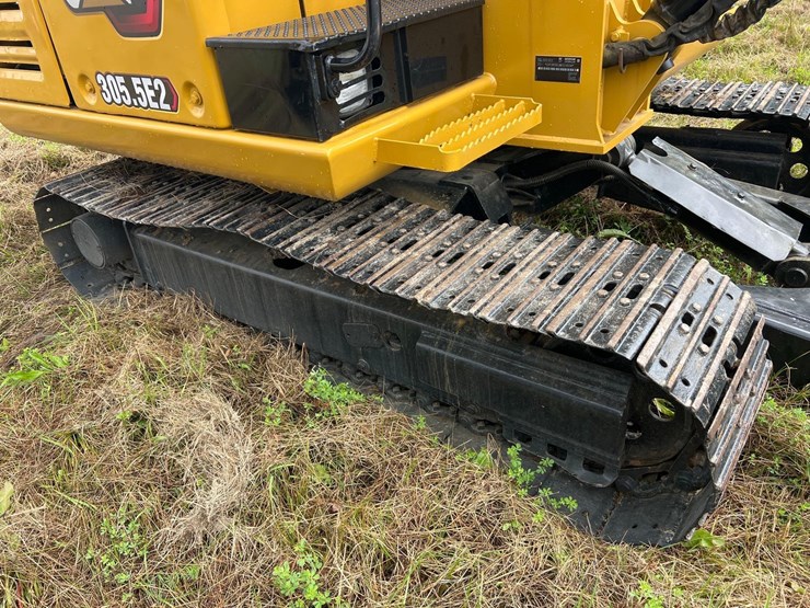 2021-caterpillar-305-image-11