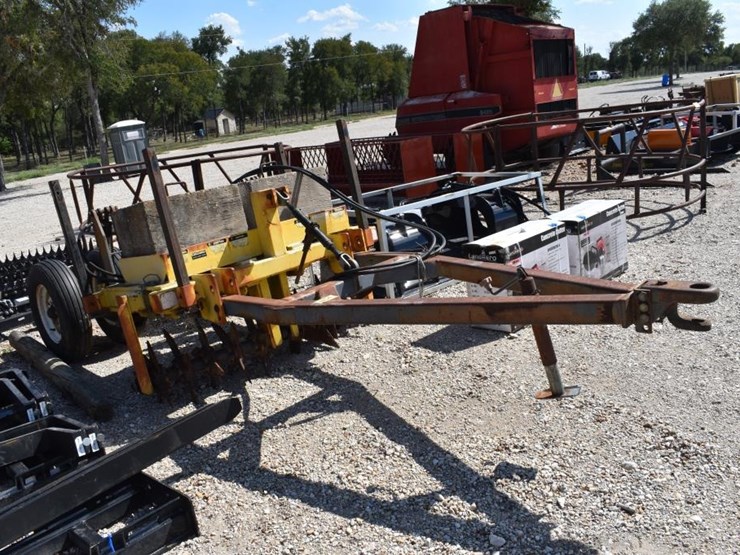 6'-aerway-pasture-aerator-image-1