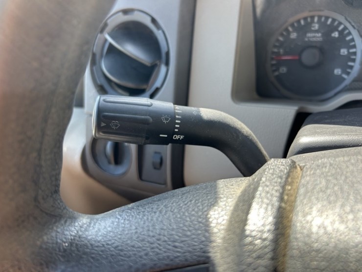 2008-ford-f350-xl-image-29