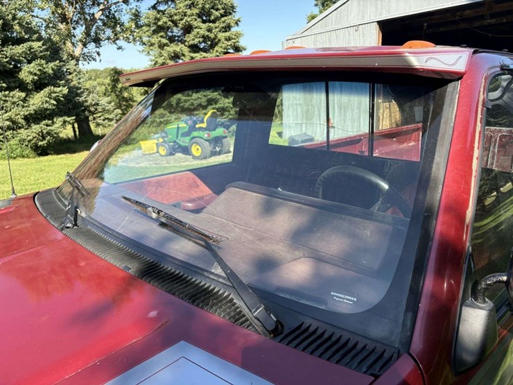 1990-chevy-silverado-k1500-4x4,-reg-cab,-8’-box,-245/75r16-tires-on-alloy-rims,-350-v8,-block-heater-image-30