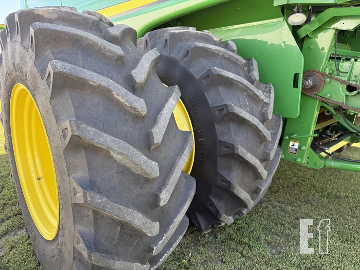 2009-john-deere-9770-sts-image-43
