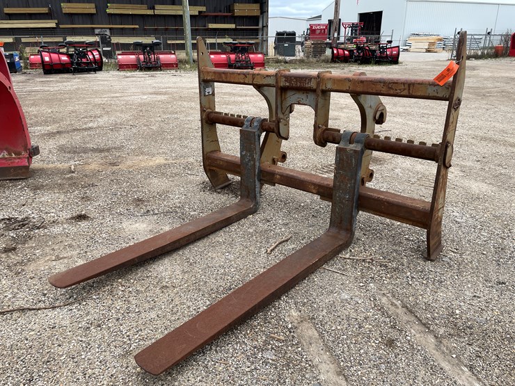#9868-•-badger-wheel-loader-fork-attachment-image-1